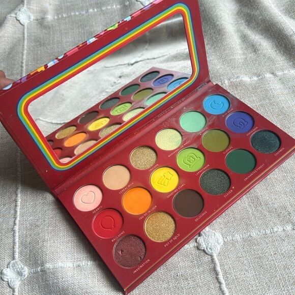 Morphe X Lucky Charms Make Some Magic Artistry Palette - Picture 3 of 8